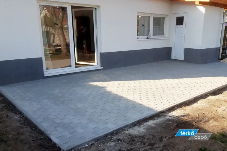 Vitép Dominó szürke térkő referencia - Kálmán Imre